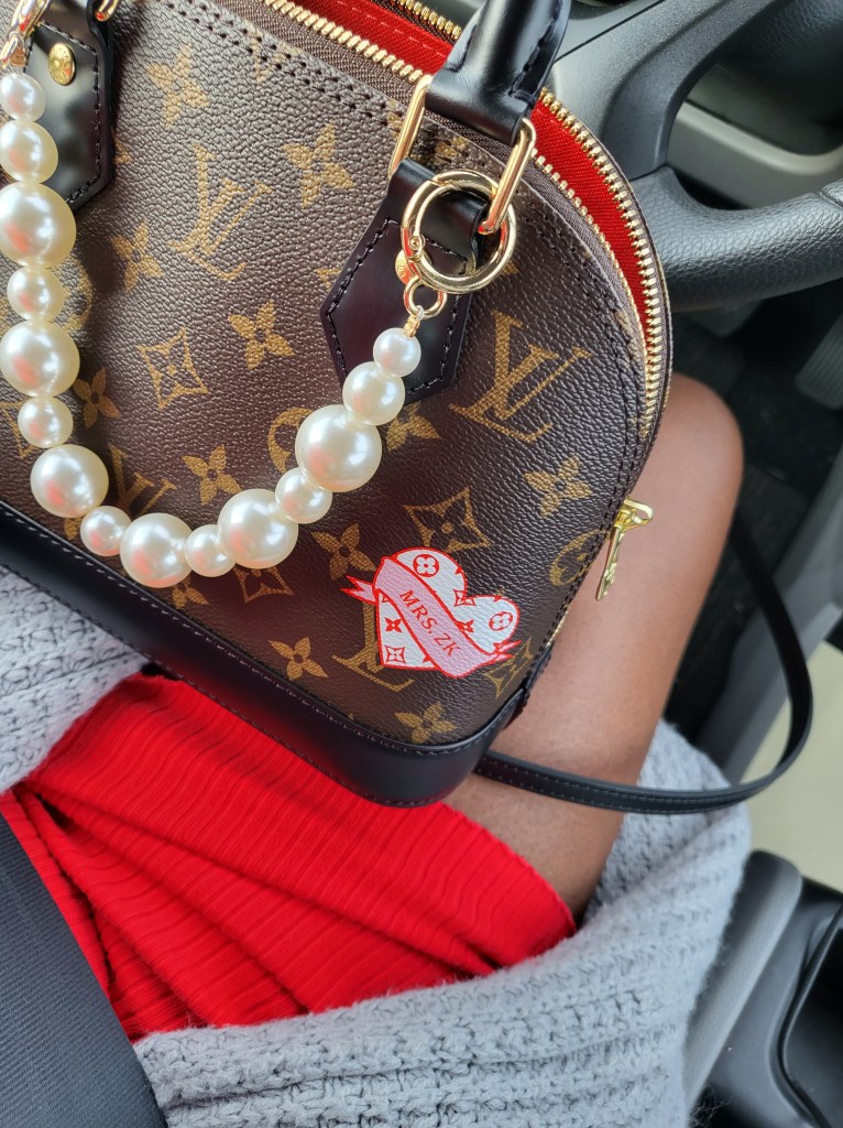 Alma BB My LV World Tour