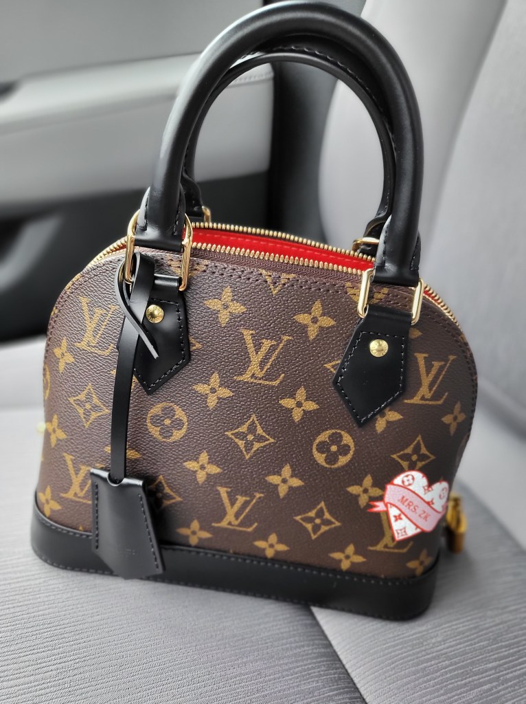 Alma BB My LV World Tour